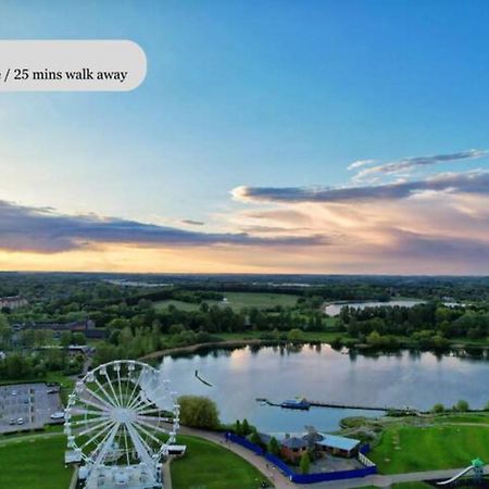 Luxury Campbell Park Apartments In Central Mk With Balcony, Free Parking & Smart Tv With Netflix By Yoko Property Milton Keynes Bagian luar foto